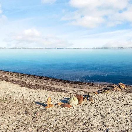 Panoramic Fjord Retreat With Bath Oster Assels