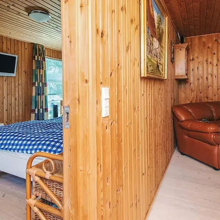 Panoramic Fjord Retreat With Bath