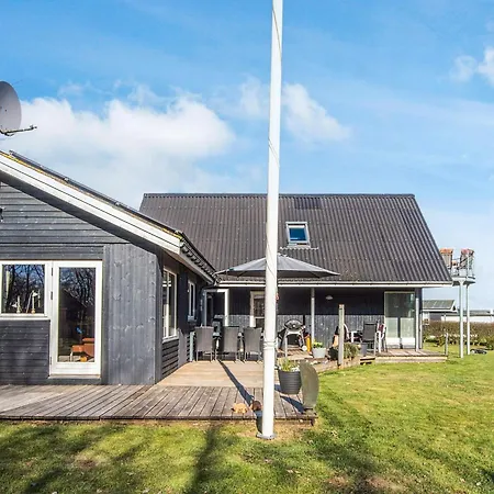 Сasa de vacaciones Panoramic Fjord Retreat With Bath