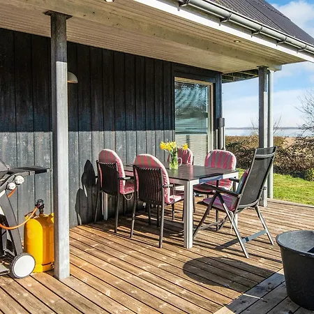 Panoramic Fjord Retreat With Bath *